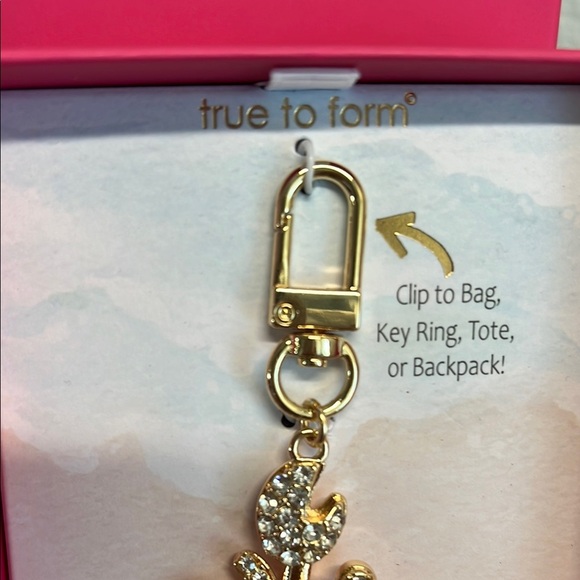 Crab Bag Charm Sparkling Crystal Accents ✨🦀 - Picture 5 of 6
